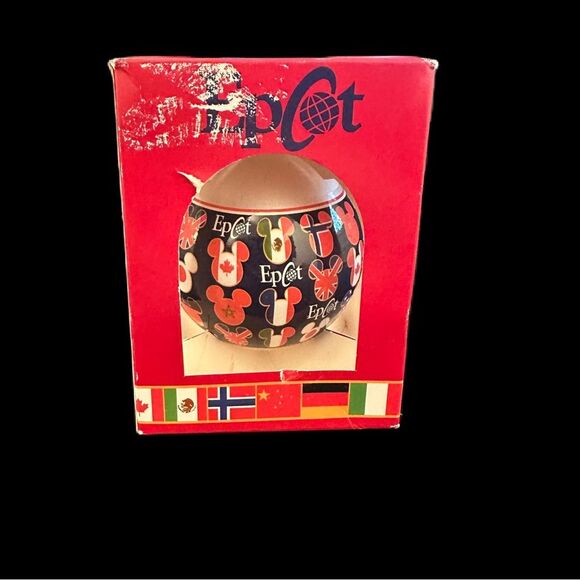 Vintage Disney World Epcot Center Christmas Ornament Mickey World Country Flags - Picture 12 of 16